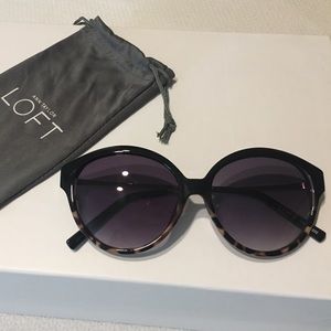 Loft sunglasses! Two toned black & tortoise shell.